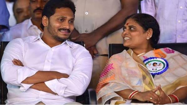 విజయమ్మ నిర్ణయంతో ఒక్క సారిగా