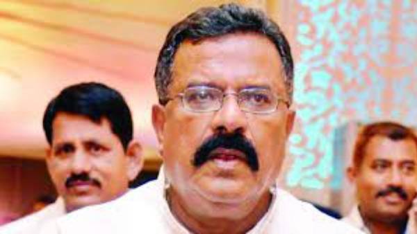 జిల్లావ్యాప్తంగా ఉన్న అనుయాయులతో సమావేశం