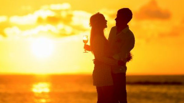 సెక్స్ వర్క్ గా చూస్తున్నారు.. సెక్స్ వర్క్ గా చూస్తున్నారు..