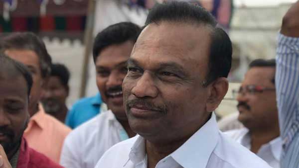 టీడీపీ నుంచి వైసీపీలో చేరిన మాగుంట