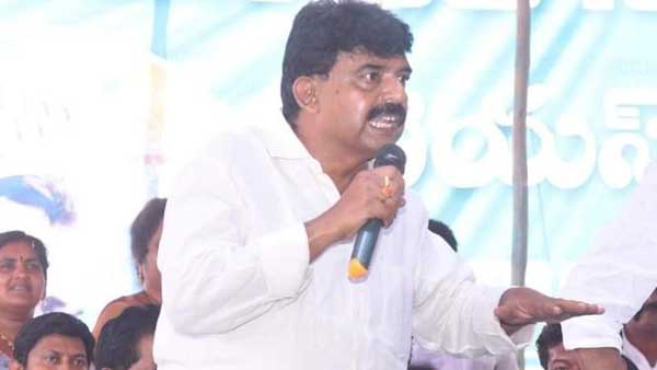 ఆ ఎమ్మెల్యేలకు టిక్కెట్లు ఇవ్వరు ఆ ఎమ్మెల్యేలకు టిక్కెట్లు ఇవ్వరు