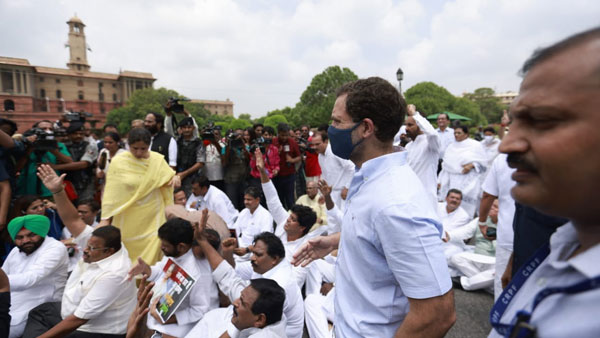 మోడీ కనుసన్నల్లో.. మోడీ కనుసన్నల్లో..