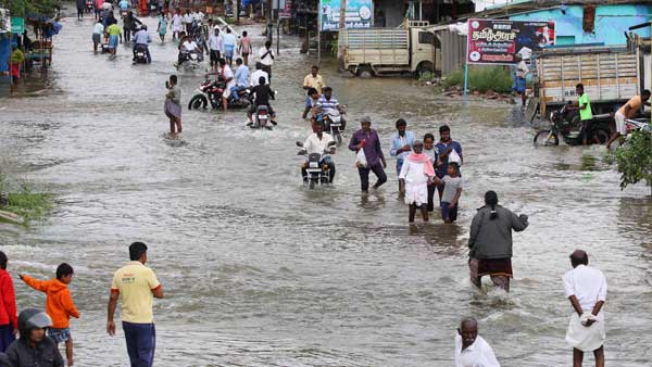 24 గంటల్లో అల్పపీడనం.. తెలంగాణ జిల్లాల్లో భారీ వర్షం.. వాతావరణ శాఖ  వార్నింగ్ | next 24 hours heavy rains in the telangana - Telugu Oneindia