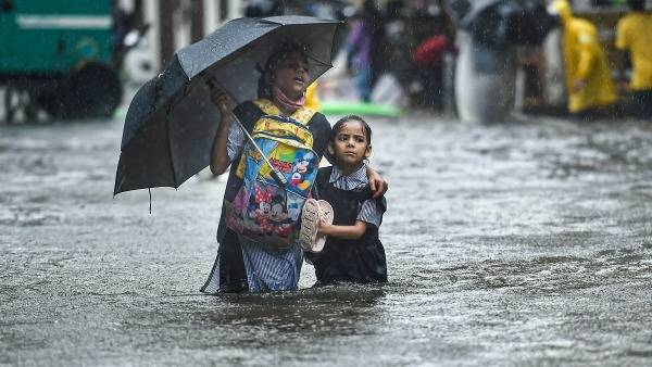 మరో మూడు రోజులు భారీ వర్షాలకు ఛాన్స్ 