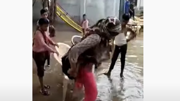 పిల్లల సహాయంతో