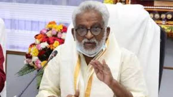  ఆగమ పండితుల సలహా మేరకు బంగారు తాపడం పనులు