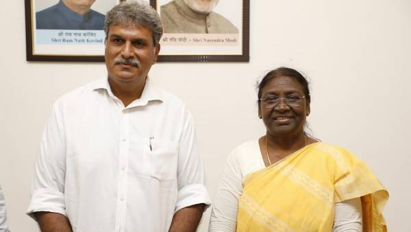 tdp mps including rebel kesineni nani met president elect draupadi murmu, congrats for win 