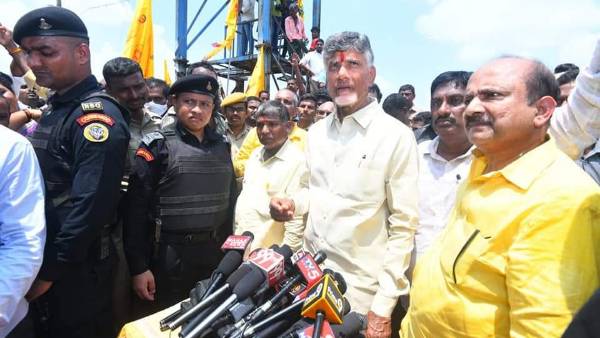  tdp chief chandrababu says tdp built embankment saved bhadrachalam from godavari floods