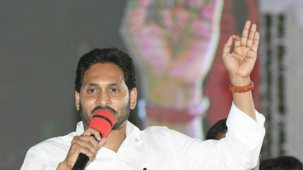 వైసీపీ ప్లీనరీ వేళ.. వ్యూహత్మకంగా