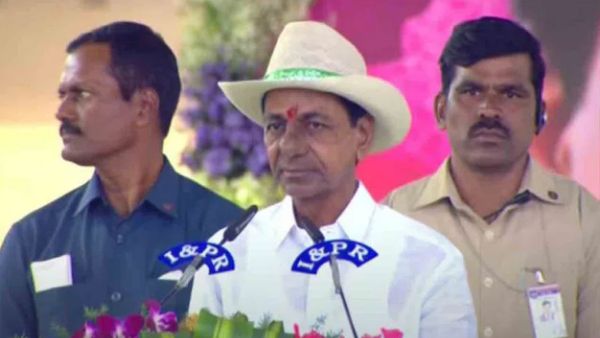 ఎవరో ఏదో చెప్పారని మోసపోవద్దంటూ కేసీఆర్
