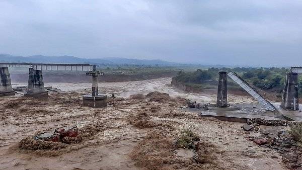 19 killed in flash flood, landslide incidents in Himachal, Uttarakhand, Jammu and Kashmir 19 killed in flash flood, landslide incidents in Himachal, Uttarakhand, Jammu and Kashmir