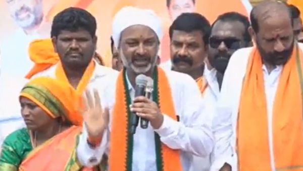 కర్రలు, ఆయుధాలు వాడరాదు కర్రలు, ఆయుధాలు వాడరాదు