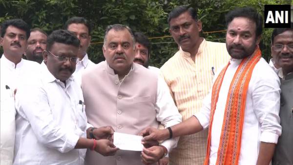 దాసోజు చేరిక తెలంగాణ బీజేపీలో మంచి పరిణామం దాసోజు చేరిక తెలంగాణ బీజేపీలో మంచి పరిణామం