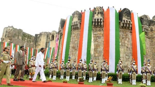 పేద ప్రజలపై భారం మోపుతున్నారు: కేంద్రంపై కేసీఆర్