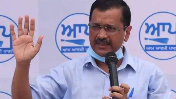 ఈ తరుణంలోనే ప్రభుత్వాన్ని కూలదోయాలని..