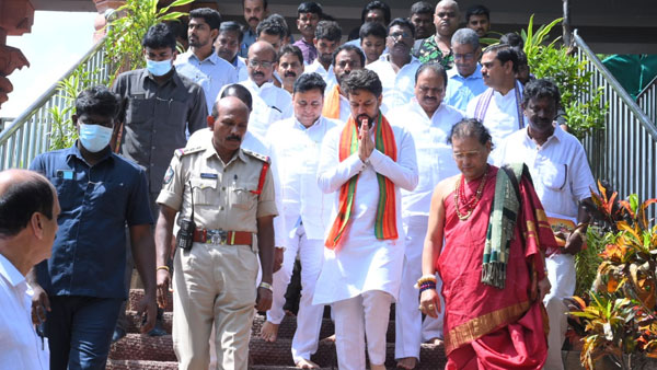 డబుల్ ఇంజిన్.. డబుల్ ఇంజిన్..