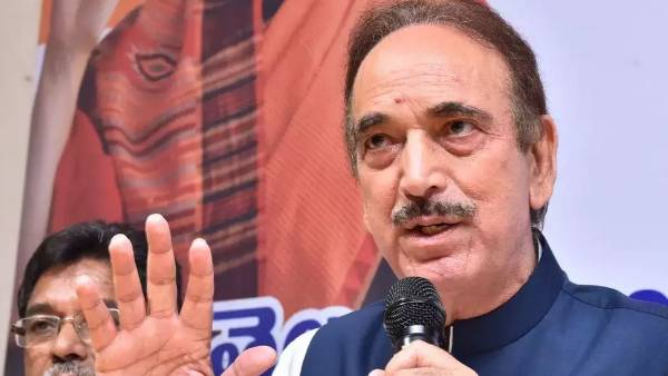 జీ23లో కీలక నేతగా.. జీ23లో కీలక నేతగా..