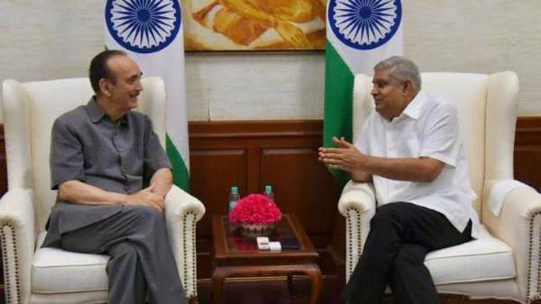 జగ్దీప్ ధన్కర్తో.. జగ్దీప్ ధన్కర్తో..