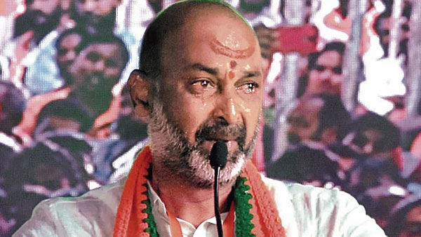 మరణిస్తే తమపై కాషాయం జెండా