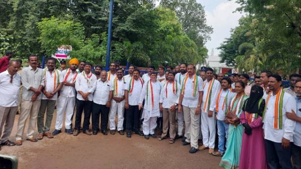 కరీంనగర్ జైల్లో కేసీఆర్ కు ప్రత్యేక గది..బండి సంజయ్ కీలక వ్యాఖ్యలు.. కరీంనగర్ జైల్లో కేసీఆర్ కు ప్రత్యేక గది..బండి సంజయ్ కీలక వ్యాఖ్యలు..