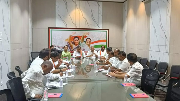 రాజీవ్ గాంధీ జయంతి సందర్భంగా నేడు రంగంలోకి కాంగ్రెస్ నేతలు