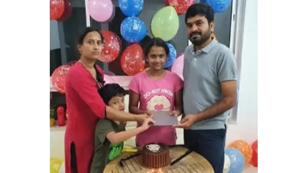 A realtor family commits suicide in a hotel in nizamabad A realtor family commits suicide in a hotel in nizamabad