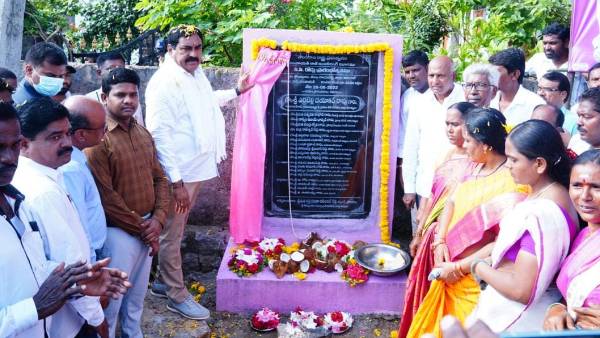  బిజెపి, కాంగ్రెస్ లు అనవసరపు విమర్శలు చేస్తున్నాయి: మంత్రి ఎర్రబెల్లి