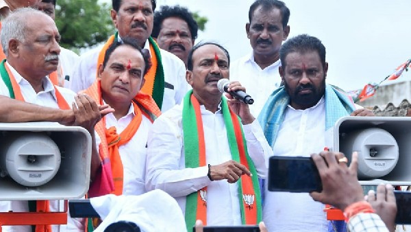 బీజేపీలో ఈటల.. అమిత్ షా తో భేటీతో తెరమీదకు సీఎం అభ్యర్థి చర్చ బీజేపీలో ఈటల.. అమిత్ షా తో భేటీతో తెరమీదకు సీఎం అభ్యర్థి చర్చ