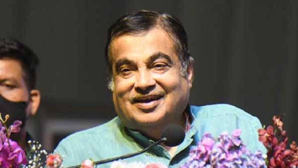  నితిన్ గడ్కరీపై వేటు 