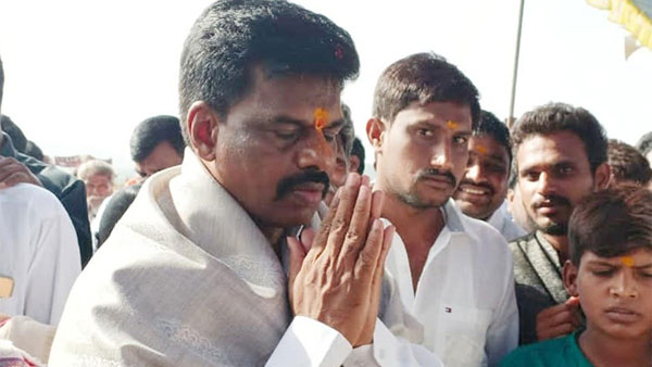 కర్నూలులో ఘన స్వాగతం..