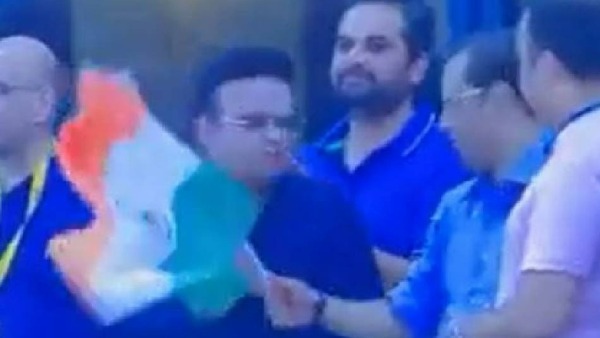 ఫ్యాన్స్ ఫైర్.. ఫ్యాన్స్ ఫైర్..