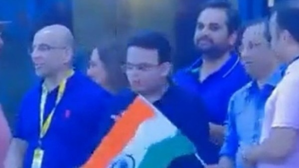 వివాదాలు.. వివాదాలు..