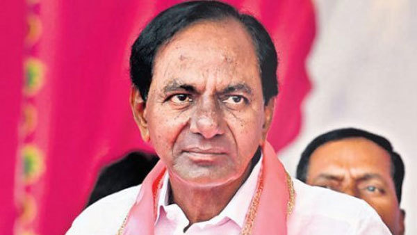 నియోజకవర్గంలో పరిస్థితులను అధ్యయనం చేస్తున్న కేసీఆర్