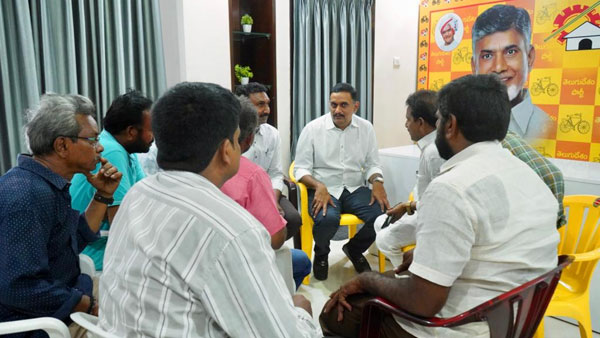 కుమ్ములాటలతో టీడీపీ?