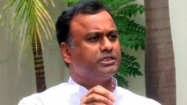 రాజీనామాతో కేసీఆర్ వస్తున్నారు