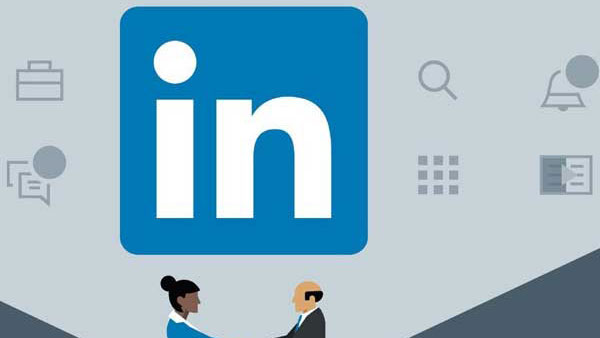 కస్టమర్ పోస్ట్