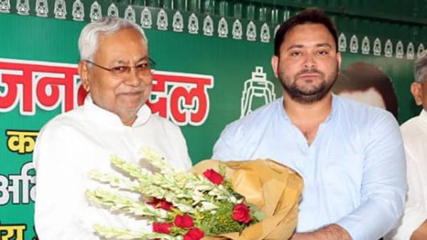 వారెంట్ జారీ