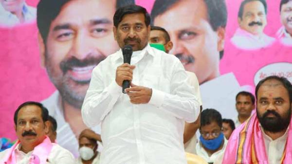 మునుగోడు ఉపఎన్నికలో బీజేపీ, కాంగ్రెస్ అసలు పోటీనే కాదు