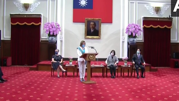  Always stand with Taiwan: Nancy Pelosi meets President of Taiwan Tsai Ing-wen in Taipei