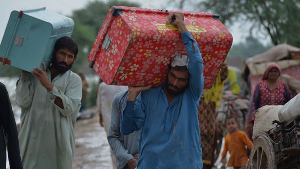 Pakistan Declares National Emergency, Floods kill over 1000 people