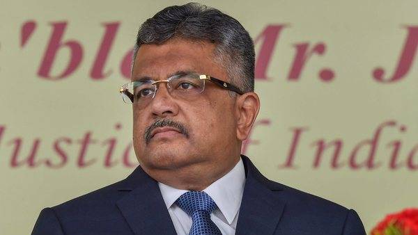 రొమాంటిక్ నవల రాయబోతున్నారంటూ
