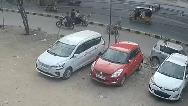 బైక్ ను ఢీకొన్న మరో బైక్..