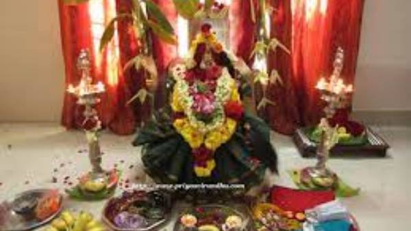  వరలక్ష్మీ వ్రతాన్ని ఆచరించడానికి చేయవలసినవి ఇవే
