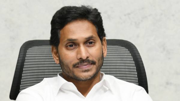  భూములపై జగన్ సమీక్ష