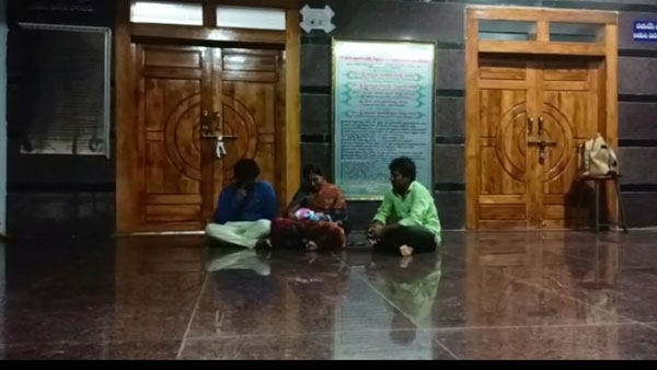 మంత్రి హరీష్ రావు ఇకనైనా ఈ ఘటనలపై దృష్టి సారించాలని విజ్ఞప్తి