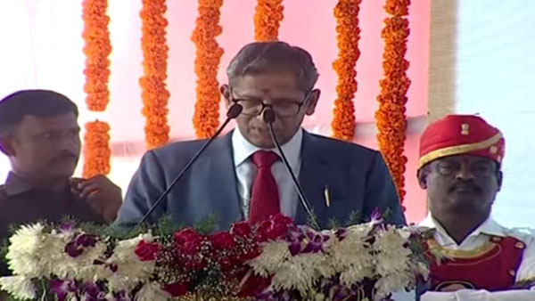  జగన్ పై సీజేఐ ఎన్వీ రమణ ప్రశంసలు