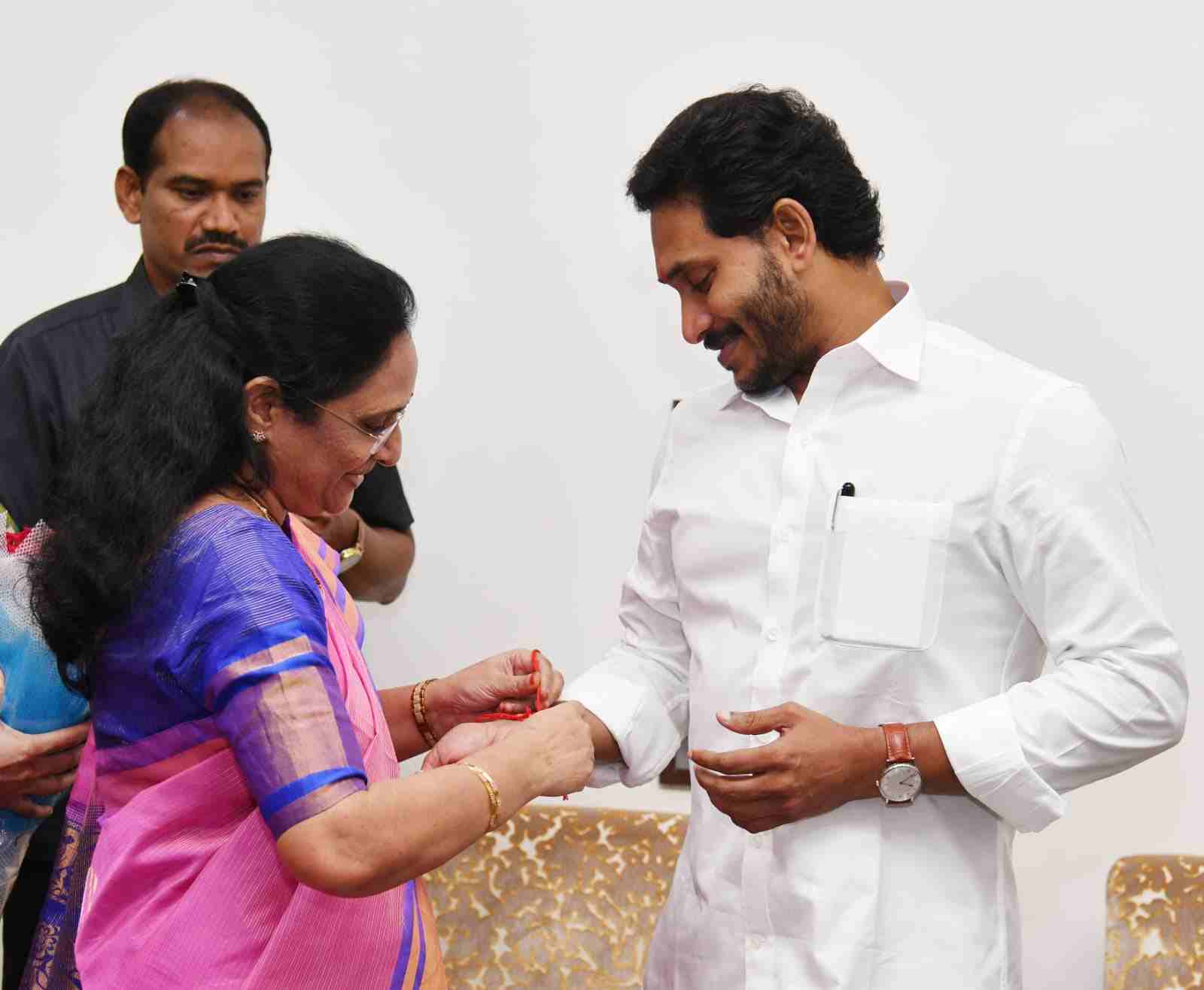 ysrcp women leaders including minister rajani, vasireddy padma tied rakhi to cm ys jagan 