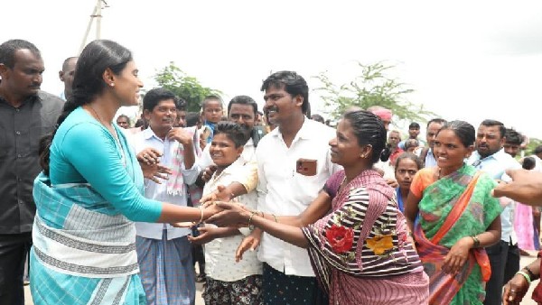 హామీలిచ్చి మాట తప్పిన కేసీఆర్ కు కాలం చెల్లింది 