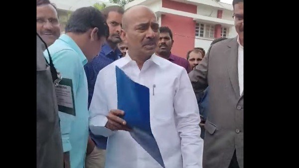 అరెస్ట చేస్తారా? బానిసలా కనిపిస్తున్నానా? అంటూ ఈటల ఆగ్రహం