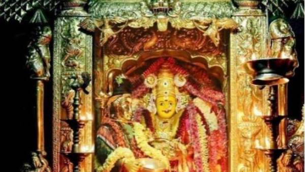 స్వర్ణ కవచాలంకృత దేవిగా దుర్గాదేవి స్వర్ణ కవచాలంకృత దేవిగా దుర్గాదేవి